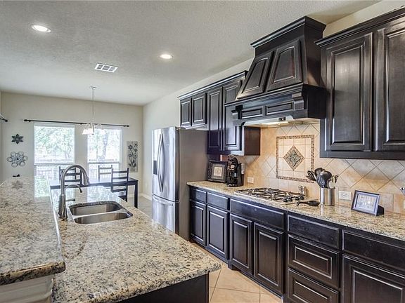 5th image of 12019 Eden Ln