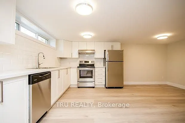 2430 Iris St #B — Photo 9