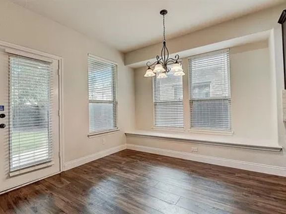 3rd image of 613 Cypress Hill Dr