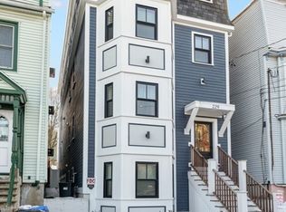 229 E Eagle St #3, Boston, MA 02128