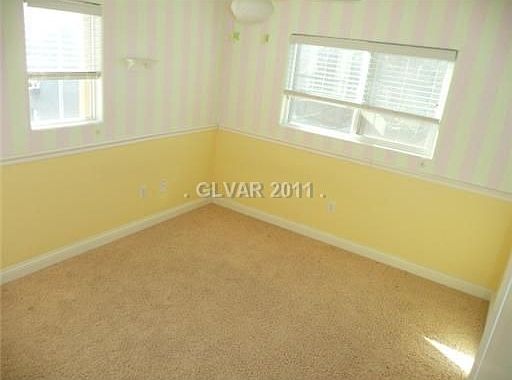 4th image of 2420 Courlan Dr