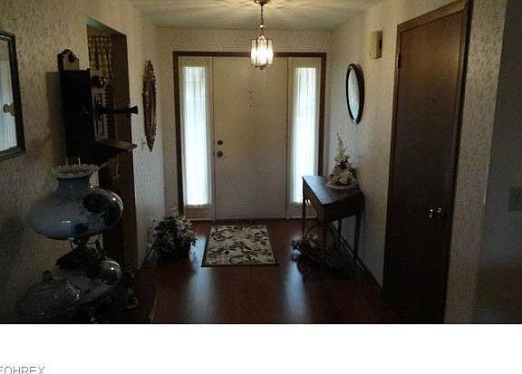 3rd image of 526 Avon Ave SW