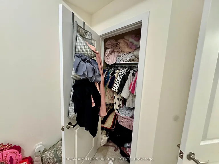 1559 Moonseed Pl — Photo 17