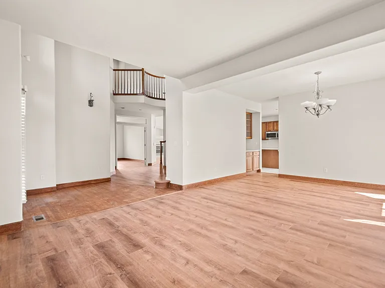 20981 E Hampden Pl — Photo 4