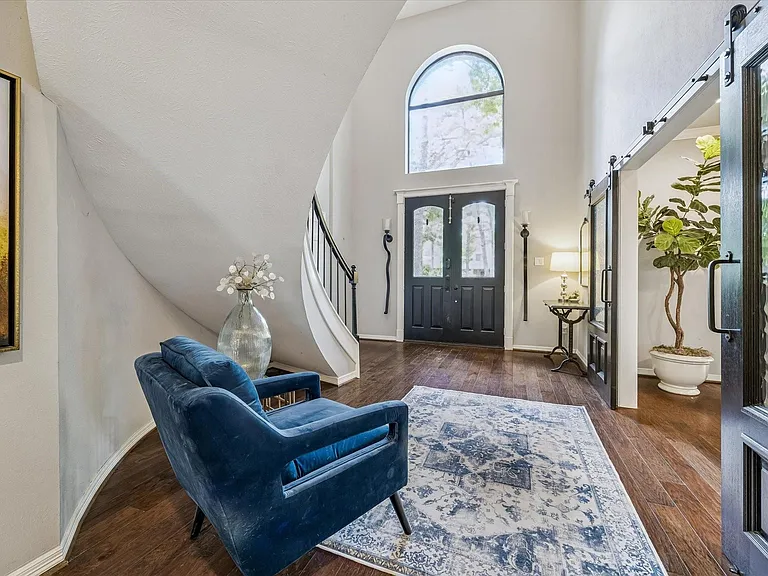 27 Cedarwing Ln — Photo 4