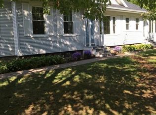 81 Hillside Ave, Holyoke, MA 01040