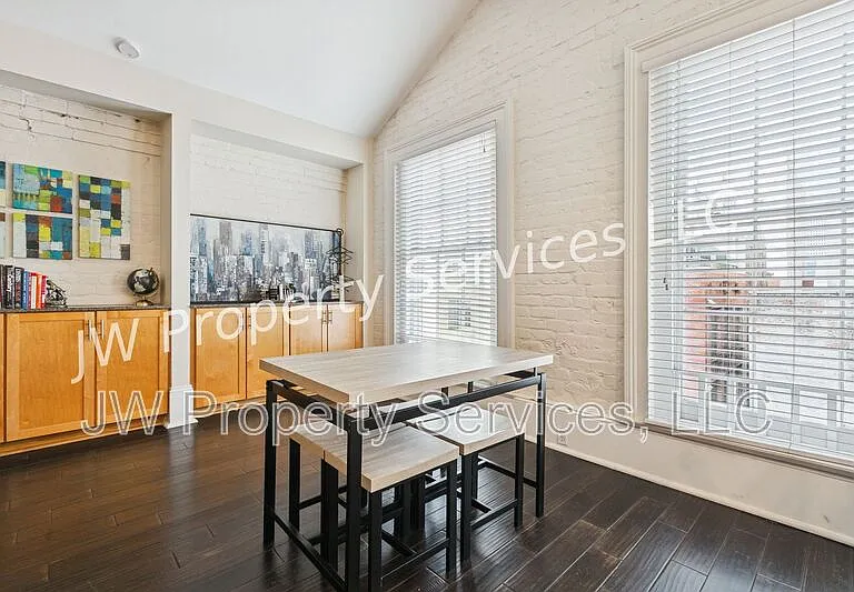 339 Carondelet St #4F — Photo 7