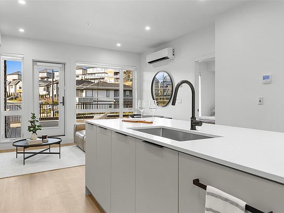 5th image of 2341 Bear Mountain Pkwy #601