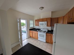 9 Temple St #2, Somerville, MA 02145