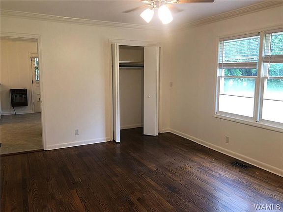 5th image of 326 30th St E