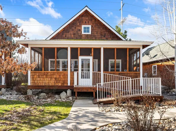 238 Pomrankey Ln, Dover, ID 83825