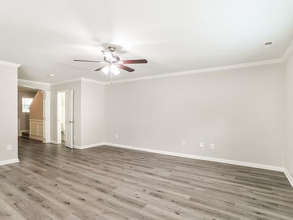 5th image of 5004 Broad Leaf Ct
