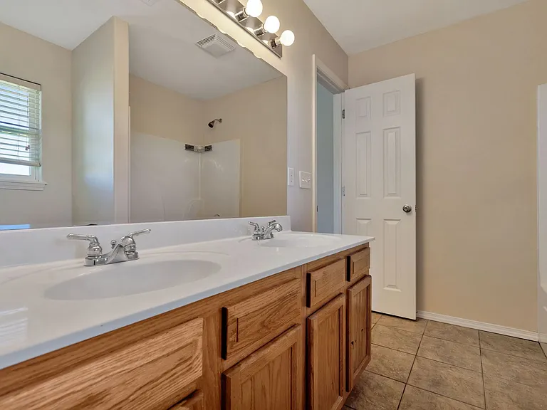 6708 Shady Rd — Photo 15