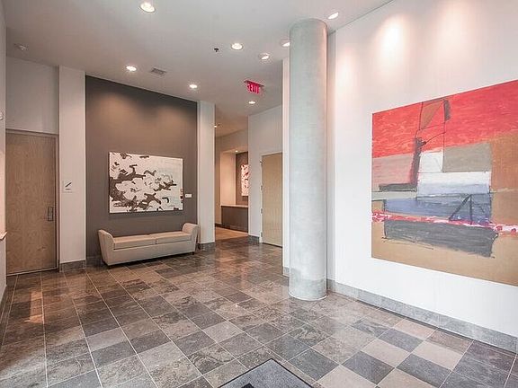 4th image of 4646 Broadway St APT 1N