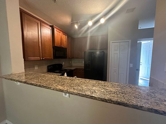 4th image of 10787 Regent Square Dr #1907