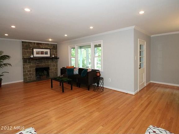 2nd image of 3739 Morningside Dr
