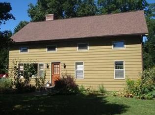 1 Market Ln, Clinton Corners, NY 12514