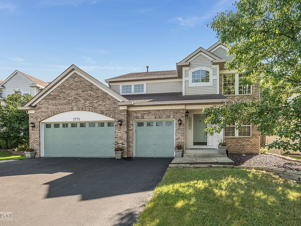 Welcome home to 2771 Flagstone Circle!