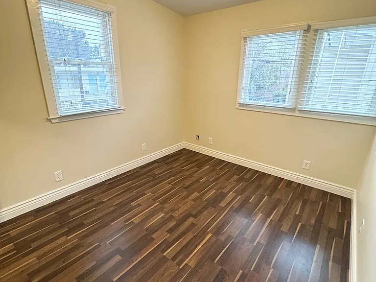 2215 P St — Photo 22