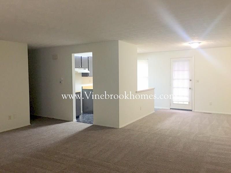 1st image of 6048 Green Knolls Dr