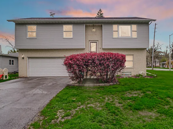 800 W 10th St, Hobart, IN 46342