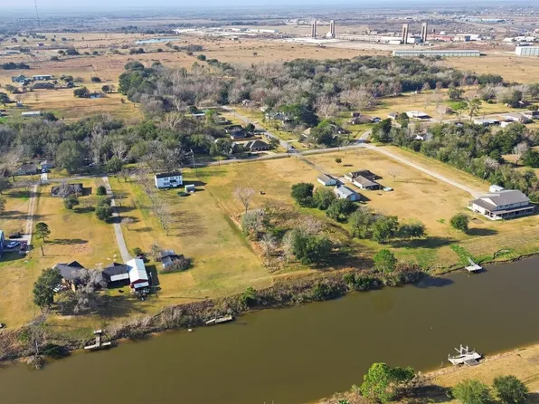 0 Robinson Rd, Hitchcock, TX 77563
