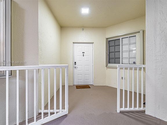 5th image of 10700 NW 66th St APT 407