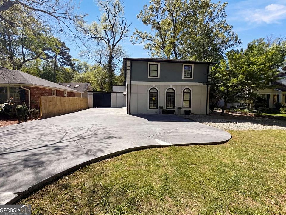 1st image of 215 Camden Rd NE