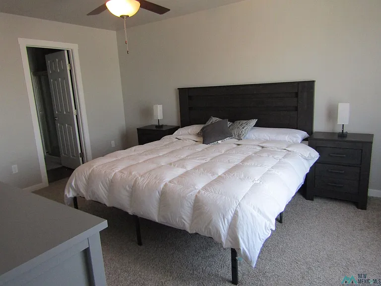2404 W Briscoe Ave — Photo 23