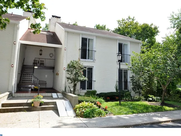 20 West Close, Moorestown, NJ 08057