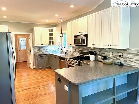 3rd image of 331 Turnberry Drive