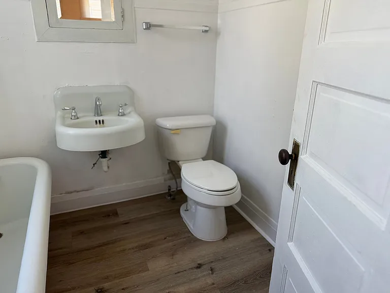 131 Broadwater Ave — Photo 3