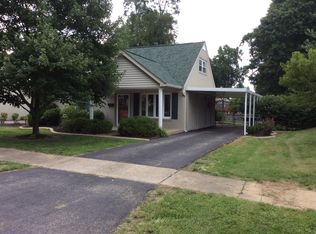 8213 Cris Dr, Louisville, KY