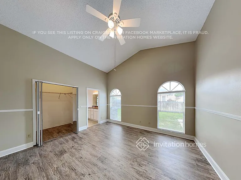 1039 Whittier Cir — Photo 14