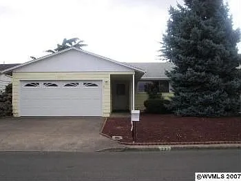 232 E Clackamas Cir photo 1
