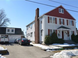 92 Rhode Island St #1, Cranston, RI 02920