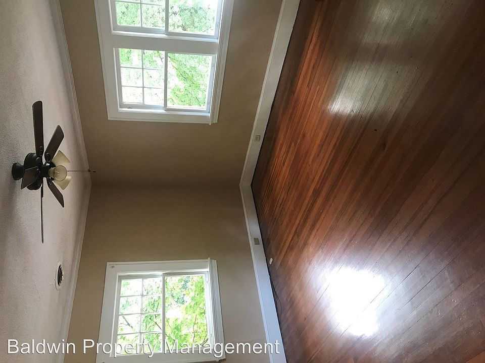 2nd image of 1012 W 5th St APT 4