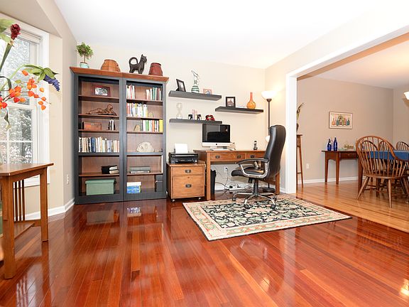 4th image of 29 Liberty Dr