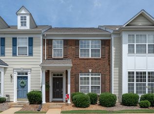 25 Stratus Ct, Greer, SC 29650