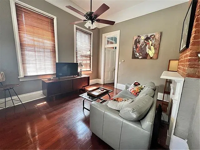 2 bed, 2.0 bath, 1029 sqft, $2,000 — Photo 4