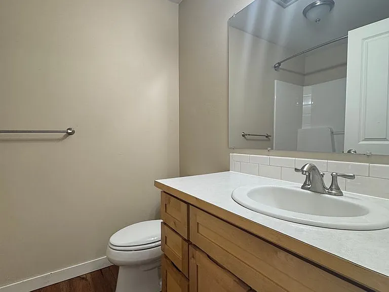 2219 Airport Rd — Photo 16
