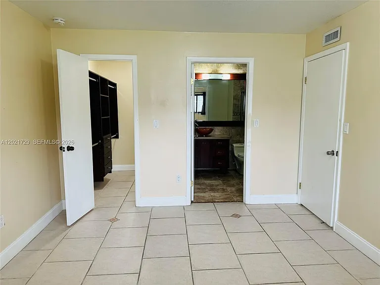 9715 Hammocks Blvd #105 — Photo 8