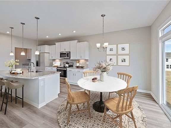 2nd image of 1860 Archerfield Pl