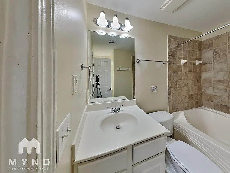 213 16th St NW #9 — Photo 10