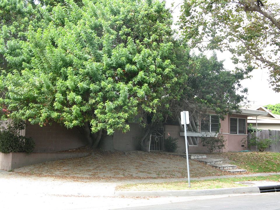 1st image of 3233 N Los Coyotes Diagonal
