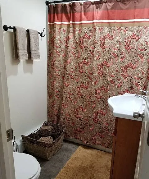 432 1/2 Elias Ave — Photo 15