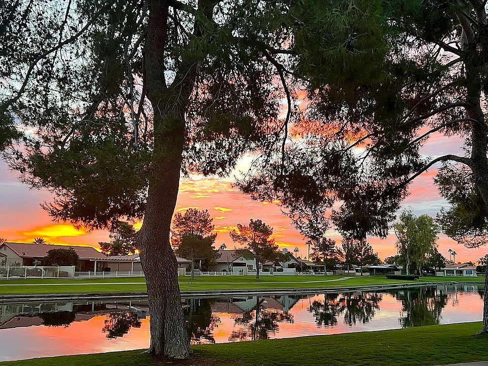 Waterfront Sun Lakes Home