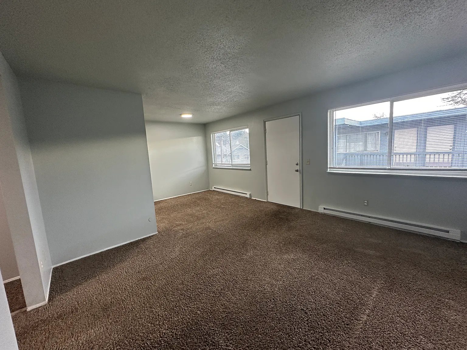2 bed, 640 sqft, $1,495 — Photo 2