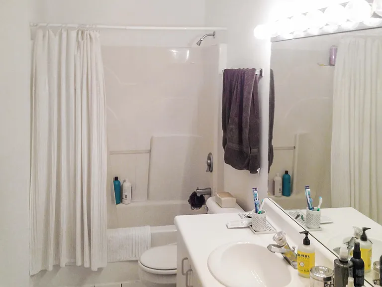 837 N Milwaukee Ave #202 — Photo 11