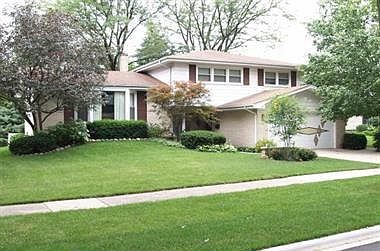 1st image of 715 E Cherry Ln